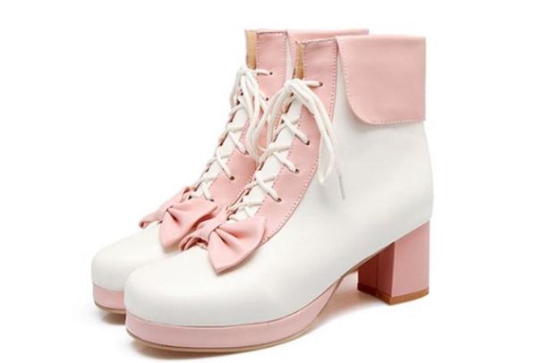 send 2018 new style autumn winter square head bowknot coarse heel female short boots, Black
send 2018 new style autumn winter square head bowknot coarse heel female short boots, Black