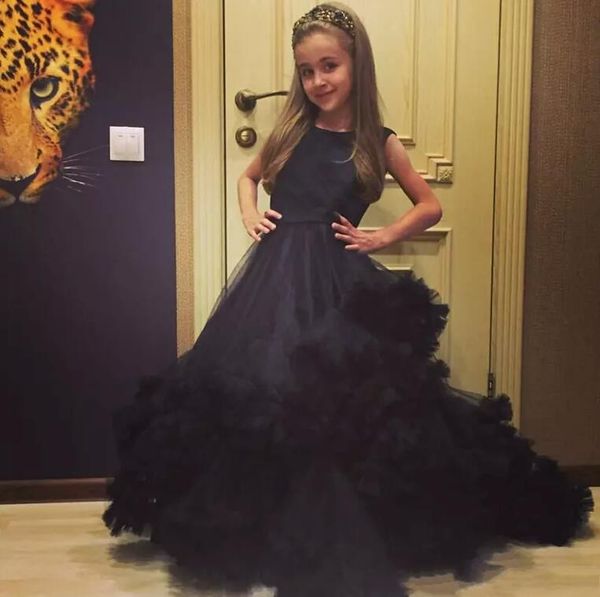 2018 new black tulle princess flower girl dresses for weddings jewel neck sleeveless kids formal wear girls pageant gowns, White;blue
2018 new black tulle princess flower girl dresses for weddings jewel neck sleeveless kids formal wear girls pageant gowns, White;blue