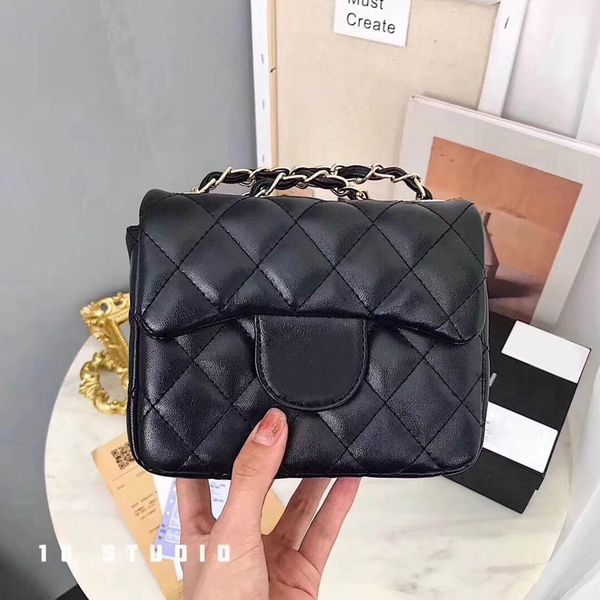 Popular famou brand luxury ladie plaid mini chain mall quare bag women fa hion houlder bag elling ize 17cm
Popular famou brand luxury ladie plaid mini chain mall quare bag women fa hion houlder bag elling ize 17cm