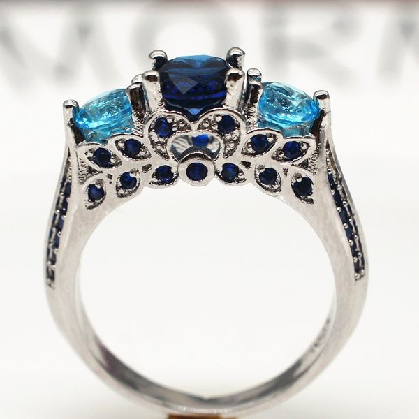 2018 new arrival creative unique blue crystal zircon finger rings for women girls elegant charming wedding band jewelry gifts, Slivery;golden
2018 new arrival creative unique blue crystal zircon finger rings for women girls elegant charming wedding band jewelry gifts, Slivery;golden