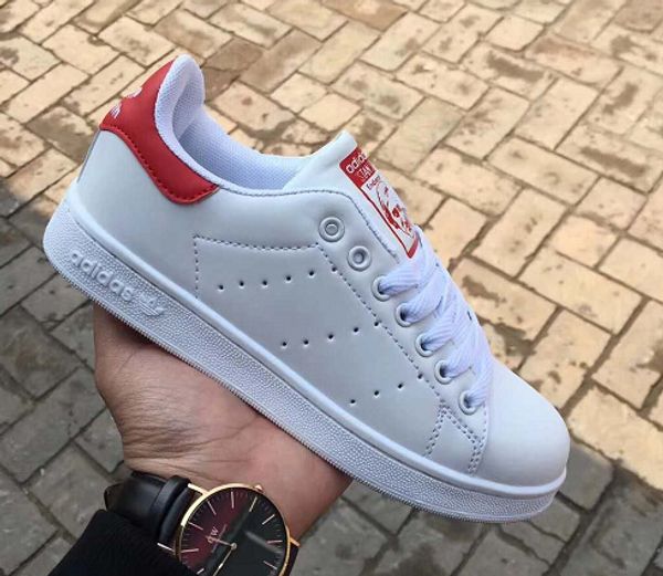 2018 Hot! New Unisex classic style sports shoes Superstar men's women casual Sneakers 36-44 white musial skateboard shoes
2018 Hot! New Unisex classic style sports shoes Superstar men's women casual Sneakers 36-44 white musial skateboard shoes