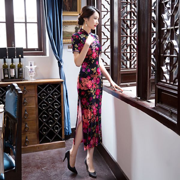 2017 short sleeve long dress qipao middle age chinese dress chinese style gold velvet cheongsam, Red
2017 short sleeve long dress qipao middle age chinese dress chinese style gold velvet cheongsam, Red
