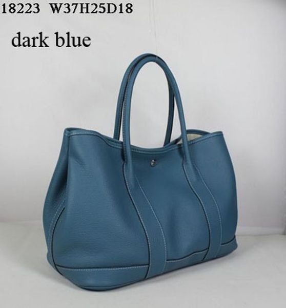 designer leather totes women casual fashion bags soft leather 36cm wide super large volume inner pocket with zipper very low profit
designer leather totes women casual fashion bags soft leather 36cm wide super large volume inner pocket with zipper very low profit