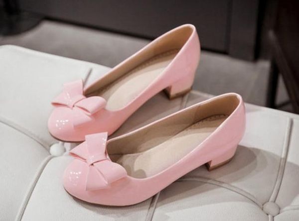 send bowknot women's shoes spring and autumn new style round head middle heel korean shallow mouth coarse heel princess shoes, Black
send bowknot women's shoes spring and autumn new style round head middle heel korean shallow mouth coarse heel princess shoes, Black