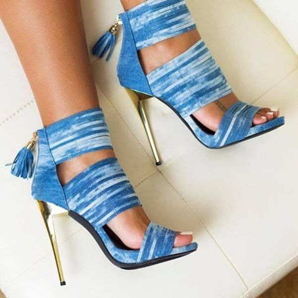 new runway shows in europe and america fringed with fine thread empty open-toed dress shoes retro fashion old metal high heel sandals, Black
new runway shows in europe and america fringed with fine thread empty open-toed dress shoes retro fashion old metal high heel sandals, Black