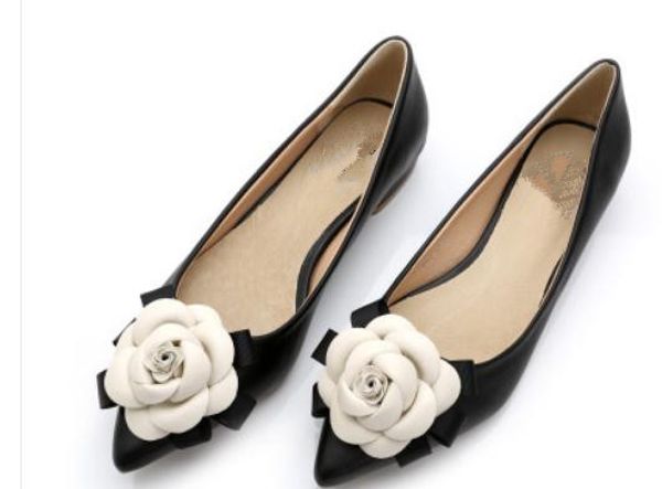 send 2017 autumn mountain camellia pointed end shoes women's low help flat bottom shoes, Black
send 2017 autumn mountain camellia pointed end shoes women's low help flat bottom shoes, Black