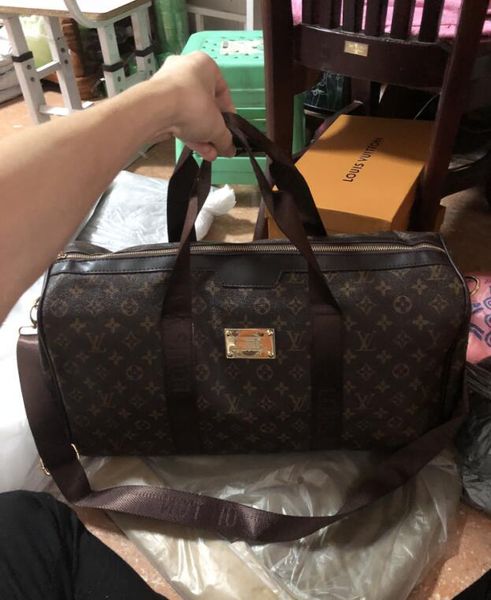 2018 new fa hion men women travel bag duffle bag brand de igner luggage handbag large capacity port bag 49cm
2018 new fa hion men women travel bag duffle bag brand de igner luggage handbag large capacity port bag 49cm