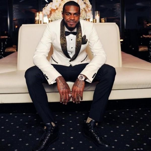 handsome dubia groom tuxedos chic golden pattern laple men suits one button three pockets slim fit groom suits(jacket+pants+handkerchie, Black;gray
handsome dubia groom tuxedos chic golden pattern laple men suits one button three pockets slim fit groom suits(jacket+pants+handkerchie, Black;gray