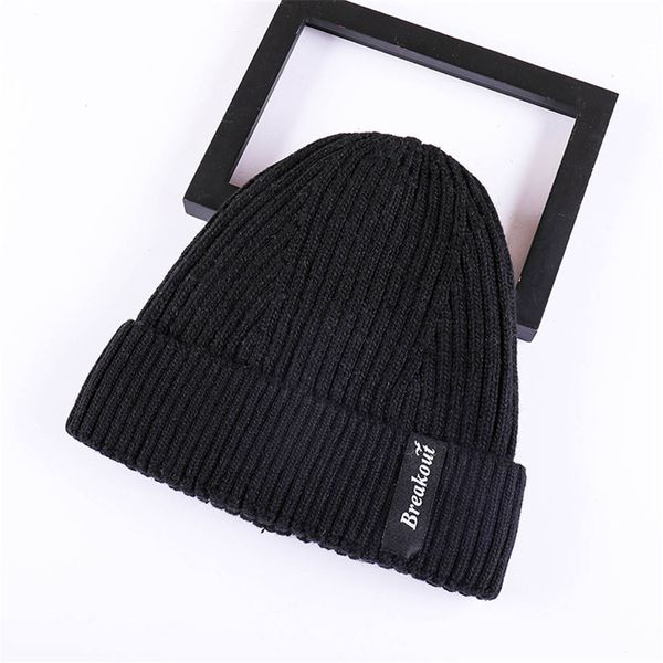 2018 winter men's caps wool letters labeling hats fashion curling casual cap outdoor windproof pullovers benaies warm hat c100
2018 winter men's caps wool letters labeling hats fashion curling casual cap outdoor windproof pullovers benaies warm hat c100