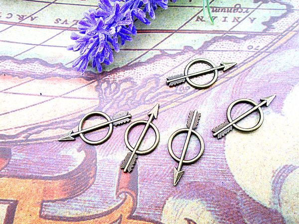 90pcs antique bronze arrow charm pendant - victorian vintage style 13x28mm, Bronze;silver
90pcs antique bronze arrow charm pendant - victorian vintage style 13x28mm, Bronze;silver