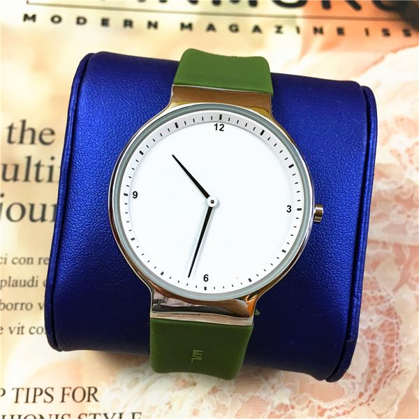 famous man watch rubber band women fashion dress watch luxury stainless steel 2 sizes lover wristwatches ing, Slivery;brown
famous man watch rubber band women fashion dress watch luxury stainless steel 2 sizes lover wristwatches ing, Slivery;brown