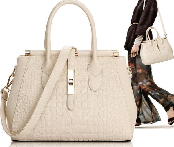 2018 new stylish versatile atmosphere simple women's bag european and american fashion single shoulder portable diagonal bag
2018 new stylish versatile atmosphere simple women's bag european and american fashion single shoulder portable diagonal bag