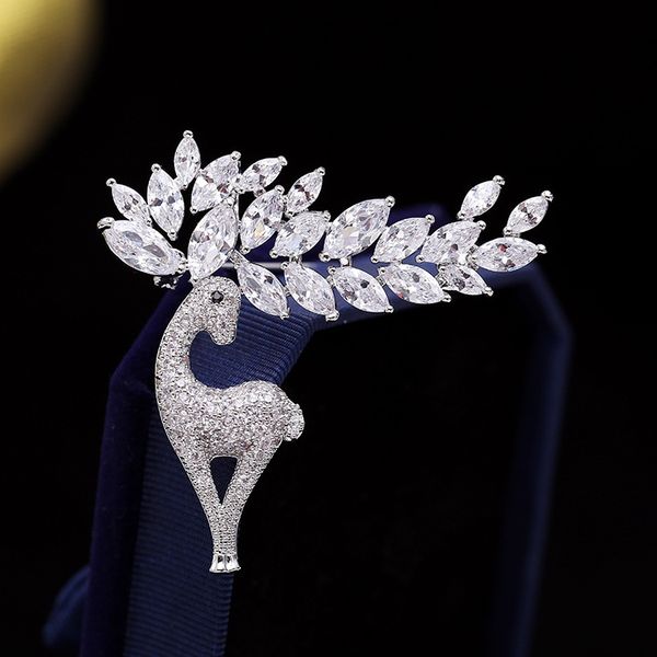 рождество высокого класса симпатичные олень брошь женский pin европейской и американской моды инкрустированные циркон животных дикие творчес, Gray
рождество высокого класса симпатичные олень брошь женский pin европейской и американской моды инкрустированные циркон животных дикие творчес, Gray