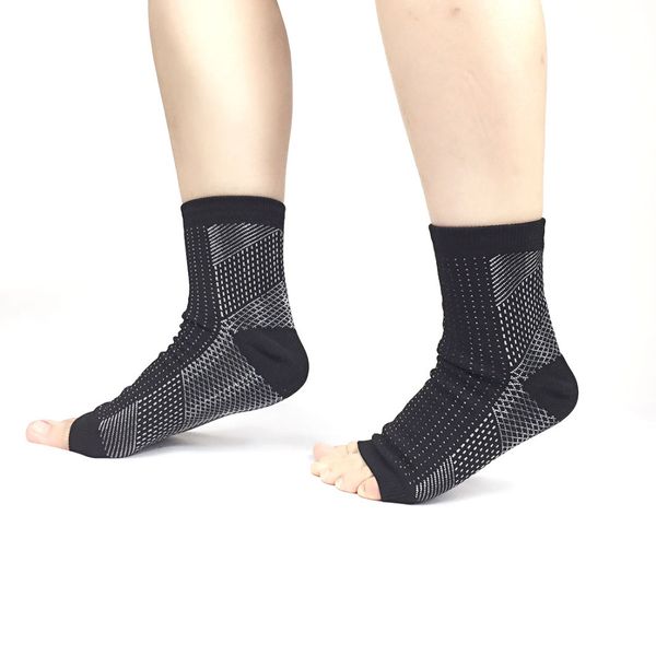 pair of ankle sleeve socks,provides support to reduce pain from plantar fasciitis,promotes muscle recovery for runners, Black
pair of ankle sleeve socks,provides support to reduce pain from plantar fasciitis,promotes muscle recovery for runners, Black