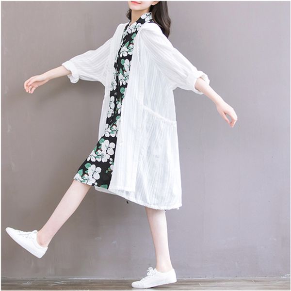 spring cotton cardigan summer sunscreen women's windbreaker loose white batwing sleeve outwear casual single breasted parka, Black;brown
spring cotton cardigan summer sunscreen women's windbreaker loose white batwing sleeve outwear casual single breasted parka, Black;brown