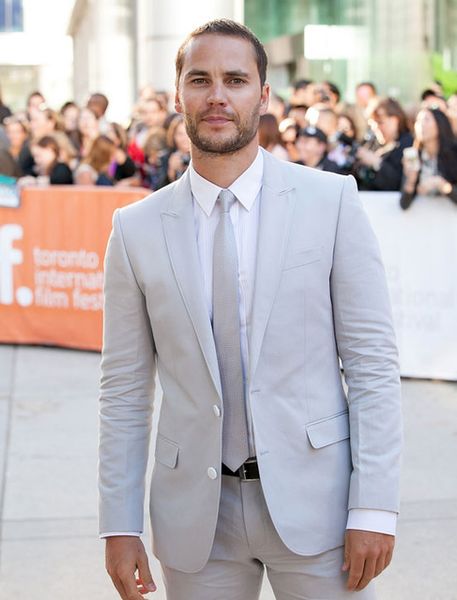 casual summer autumn men suit grey two button slim fit tuxedos custom masculino groom prom mens suits 2pieces(jacket+pants+tie, White;black
casual summer autumn men suit grey two button slim fit tuxedos custom masculino groom prom mens suits 2pieces(jacket+pants+tie, White;black