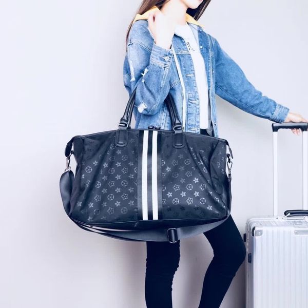высокое качество багаж сумка для путешествий для мужчин оксфорд duffle сумка водонепроницаемого большого ремня организатор folding backpacfr
высокое качество багаж сумка для путешествий для мужчин оксфорд duffle сумка водонепроницаемого большого ремня организатор folding backpacfr