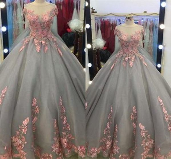 2018 new fashion quinceanera dresses pink floral lace appliques gray tulle ball gowns prom dresses special occasion tiered skirts ball gown, Blue;red
2018 new fashion quinceanera dresses pink floral lace appliques gray tulle ball gowns prom dresses special occasion tiered skirts ball gown, Blue;red