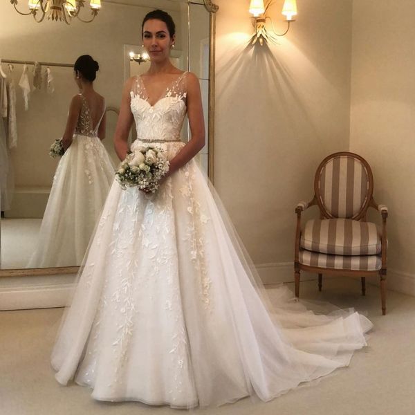 vintage a line pearls backless wedding dresses v neck beaded lace bridal gowns court train tulle custom made appliqued vestido de novia, White
vintage a line pearls backless wedding dresses v neck beaded lace bridal gowns court train tulle custom made appliqued vestido de novia, White