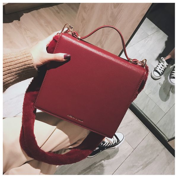 ladies satchel bags square plain messenger bags women shoulder crossbody bags famous brand daidaiwanggong /10
ladies satchel bags square plain messenger bags women shoulder crossbody bags famous brand daidaiwanggong /10