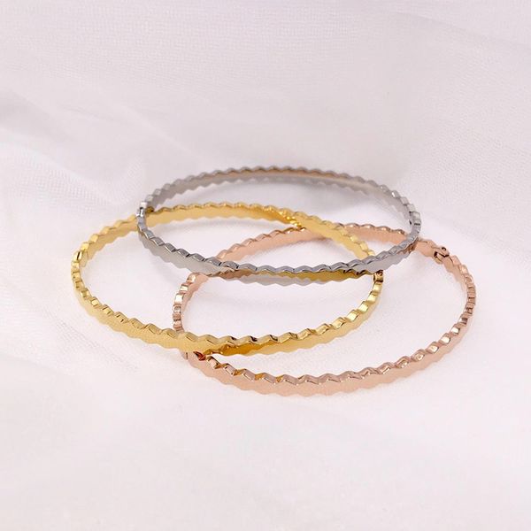 2018 beautiful accessories new fashion bracelets honeycomb geometric smooth titanium steel bracelet women, Black
2018 beautiful accessories new fashion bracelets honeycomb geometric smooth titanium steel bracelet women, Black