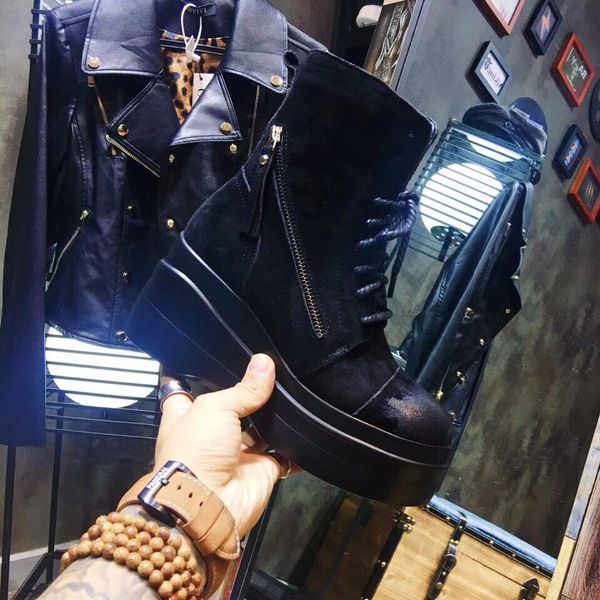 2018 autumn and winter women shoes genuine leather fur inside lace up platform wedge short boots, Black
2018 autumn and winter women shoes genuine leather fur inside lace up platform wedge short boots, Black