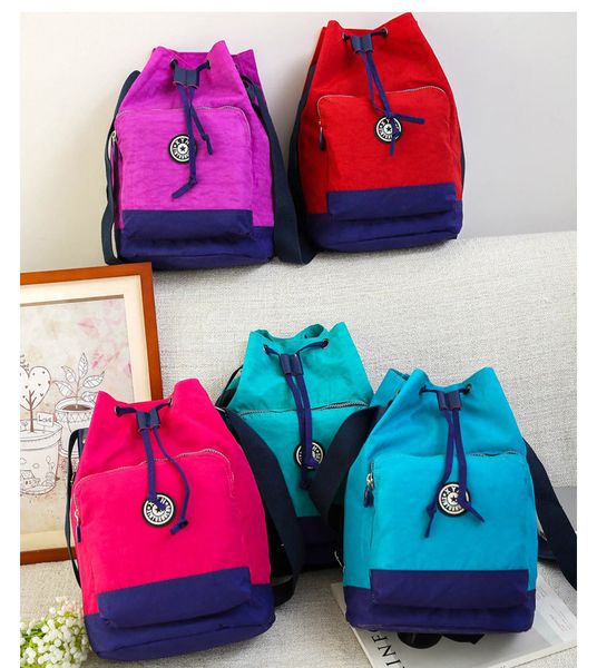 messenger bag korean version of the new canvas handbags fashion tide section shoulder diagonal small square bag
messenger bag korean version of the new canvas handbags fashion tide section shoulder diagonal small square bag