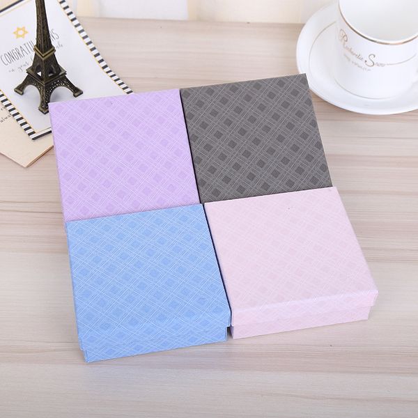 simple seven 11114cm check pattern lovers jewelry box fashion pedant box necklace package jewelry brooch case trend bracelet packing, Black;white
simple seven 11114cm check pattern lovers jewelry box fashion pedant box necklace package jewelry brooch case trend bracelet packing, Black;white