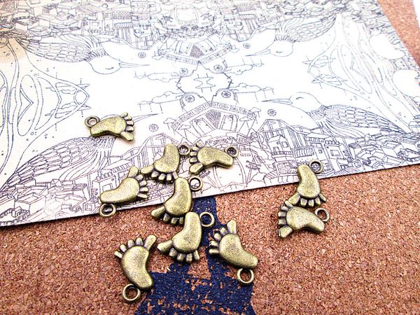 105pcs--14*10mm antique bronze foot charms, small baby foot charm pendants, Bronze;silver
105pcs--14*10mm antique bronze foot charms, small baby foot charm pendants, Bronze;silver