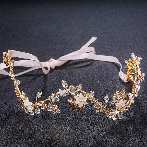 european and american creative bride wavy hairband alloy water drill headdress wedding hair accessories wholesale, Golden;white
european and american creative bride wavy hairband alloy water drill headdress wedding hair accessories wholesale, Golden;white