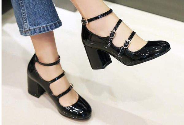 send 2017 new style european and american round head shallow mouth coarse heel women's shoes, Black
send 2017 new style european and american round head shallow mouth coarse heel women's shoes, Black