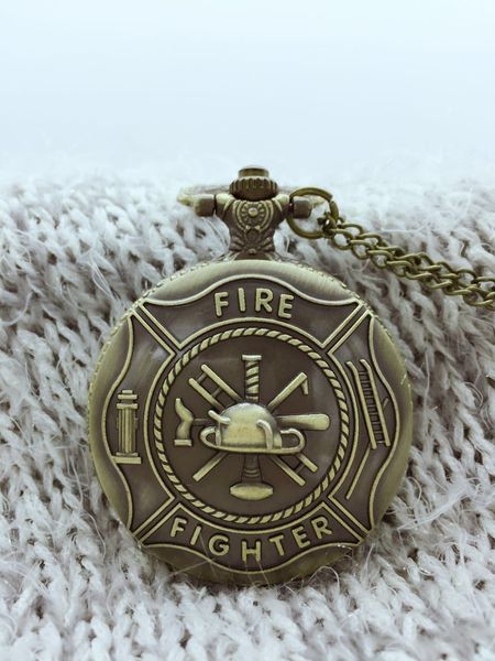 wholesale 50pcs/lot classic fire fighter pocket watch vintage pocket watch men women antique models tuo table watch pw142, Slivery;golden
wholesale 50pcs/lot classic fire fighter pocket watch vintage pocket watch men women antique models tuo table watch pw142, Slivery;golden