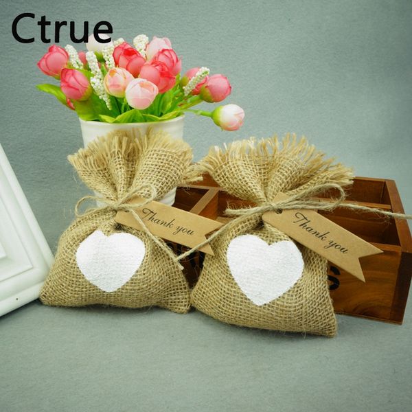 50pcs/lot 10*14cm hessian burlap white heart bag jute gift bags candy bag with thank you tag wedding gifts for guests
50pcs/lot 10*14cm hessian burlap white heart bag jute gift bags candy bag with thank you tag wedding gifts for guests