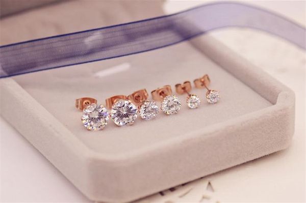 brand rose gold color classic six claw zirconia cz stud earring for woman girl 316 l stainless steel fashion jewelry, Golden;silver
brand rose gold color classic six claw zirconia cz stud earring for woman girl 316 l stainless steel fashion jewelry, Golden;silver