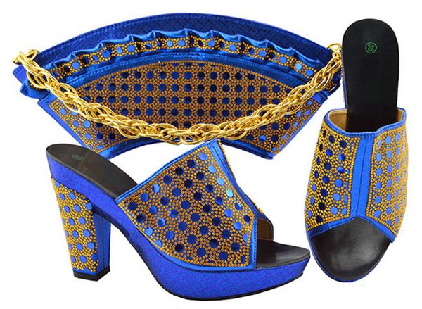 fashionable royal blue wemon pumps with rhinestone african shoes match handbag set for dress mm1069,heel 9.5cm
fashionable royal blue wemon pumps with rhinestone african shoes match handbag set for dress mm1069,heel 9.5cm