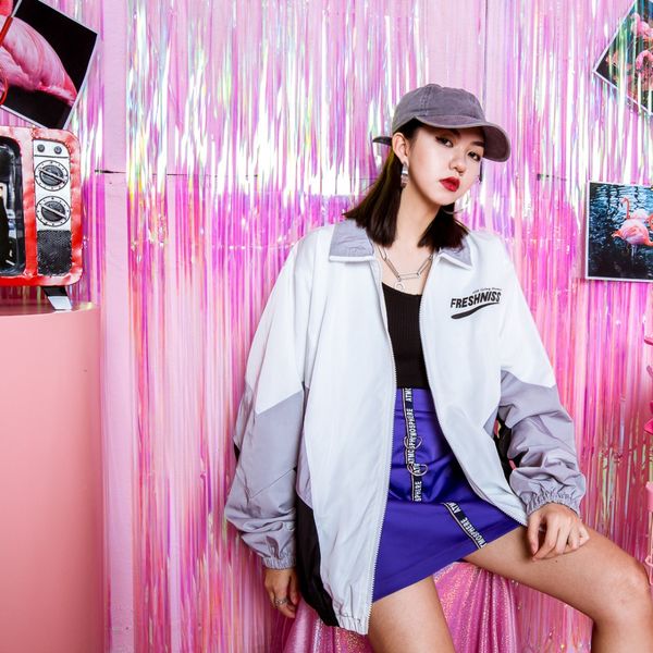 jasmine summer, volume country, tide, hip-hop, wind, bf, long sleeves, zippers, men and women alike. trench coat, Tan;black
jasmine summer, volume country, tide, hip-hop, wind, bf, long sleeves, zippers, men and women alike. trench coat, Tan;black