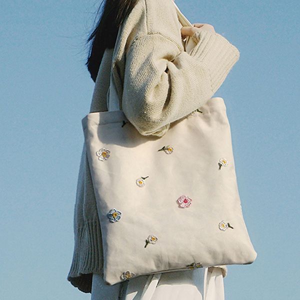 original cotton canvas floral little fairy shoulder bags with pink mesh with embroidery for girls in april series(fun kik
original cotton canvas floral little fairy shoulder bags with pink mesh with embroidery for girls in april series(fun kik