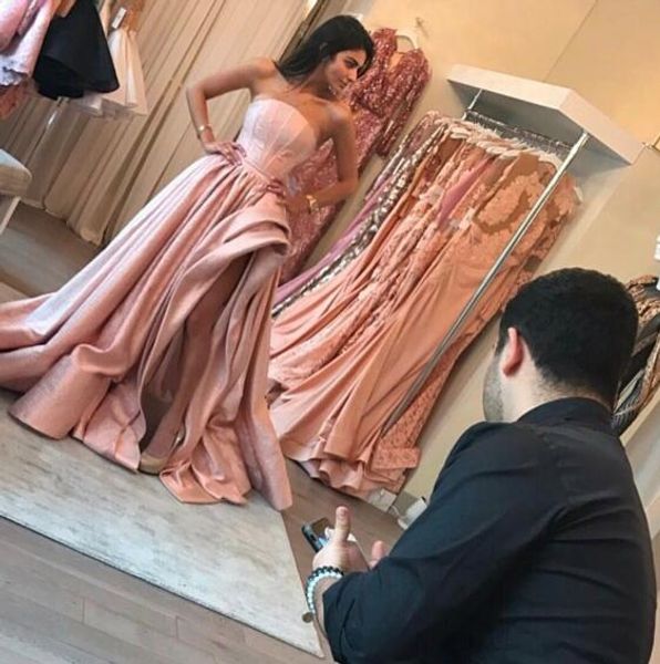 evening dress yousef aljasmi kim kardashian straoless pleated split long dress myriam fares almoda gianninaazar zuhlair murad ziadnakad, Black;pink
evening dress yousef aljasmi kim kardashian straoless pleated split long dress myriam fares almoda gianninaazar zuhlair murad ziadnakad, Black;pink