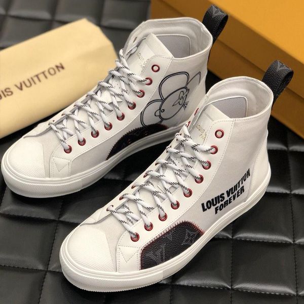 Brand men's casual shoes Cotton and Monogram canvas material Cut-out sneakers Monogram pull at heel with rubber sole
Brand men's casual shoes Cotton and Monogram canvas material Cut-out sneakers Monogram pull at heel with rubber sole