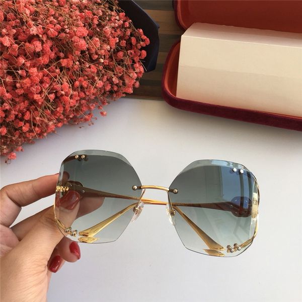 women square 0226 sunglasses clear glitter frame grey 0226 fashion sunglasses for women new with box numgg180926-11, White;black
women square 0226 sunglasses clear glitter frame grey 0226 fashion sunglasses for women new with box numgg180926-11, White;black