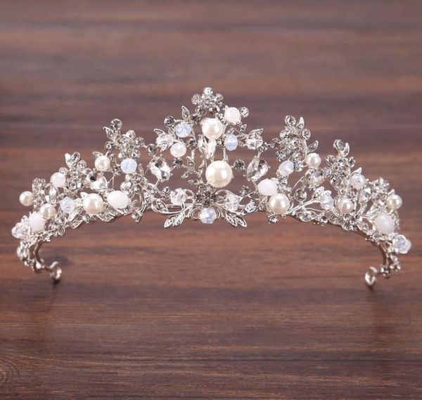 crown bridal headwear, silver crystal beads, crown ornaments, bridal crown wedding accessories
crown bridal headwear, silver crystal beads, crown ornaments, bridal crown wedding accessories