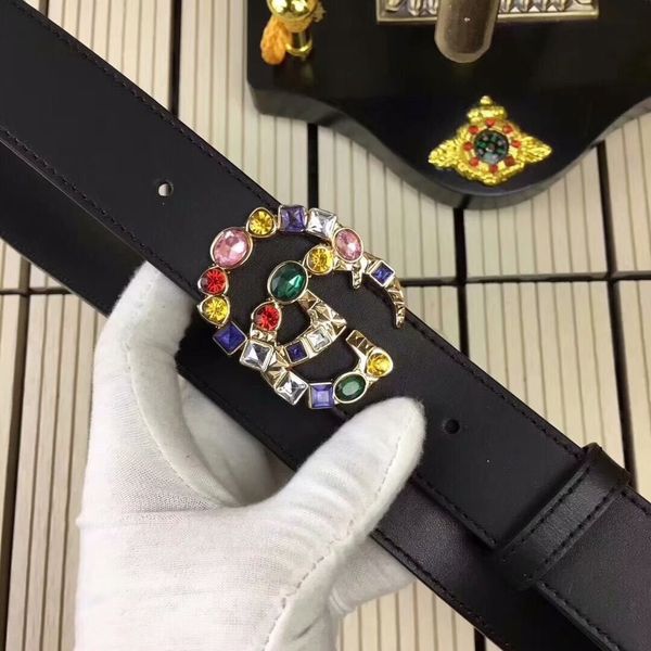 Мужской кожаный ремень кожаный с гладкой пуговицей подлинный студенческий повсе
Мужской кожаный ремень кожаный с гладкой пуговицей подлинный студенческий повсе