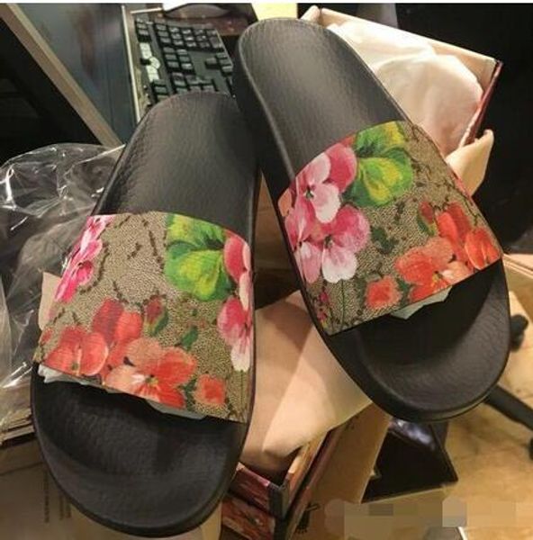 New fa hion lide andal lipper for men and women with box flower printed beach flip flop lipper quality
New fa hion lide andal lipper for men and women with box flower printed beach flip flop lipper quality