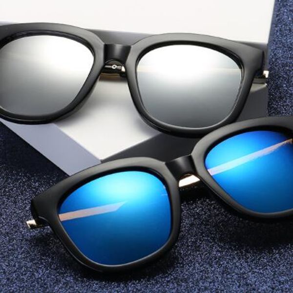fashion sun glasses for man and women a pair of new sunglasses for both men and women, White;black
fashion sun glasses for man and women a pair of new sunglasses for both men and women, White;black