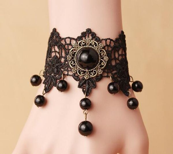 new european and american fashion new personalized lace exaggerated retro court bracelet fashion classic delicate elegance, Golden;silver
new european and american fashion new personalized lace exaggerated retro court bracelet fashion classic delicate elegance, Golden;silver
