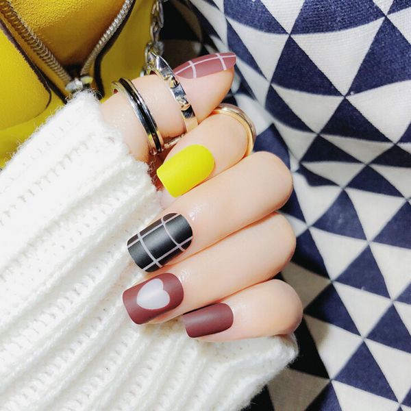 new 24pcs/set matte fake nails cute colorful french false nails with glue full nail tips bride, Red;gold
new 24pcs/set matte fake nails cute colorful french false nails with glue full nail tips bride, Red;gold