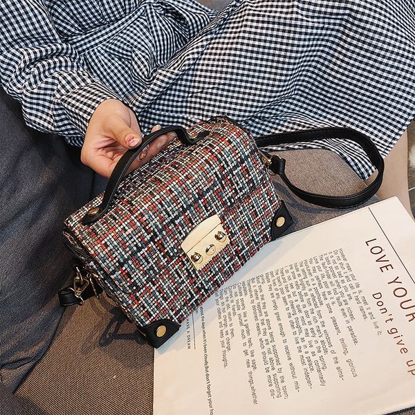 selling leather flap bags purse leather fashion women clutch famous crossbody shoulder bags qianyuan /9
selling leather flap bags purse leather fashion women clutch famous crossbody shoulder bags qianyuan /9