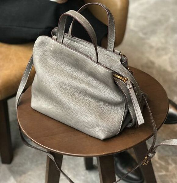 vintage fashion classic doctor bag genuine leather bag famous brand designer women handbags ladies real leather bag
vintage fashion classic doctor bag genuine leather bag famous brand designer women handbags ladies real leather bag