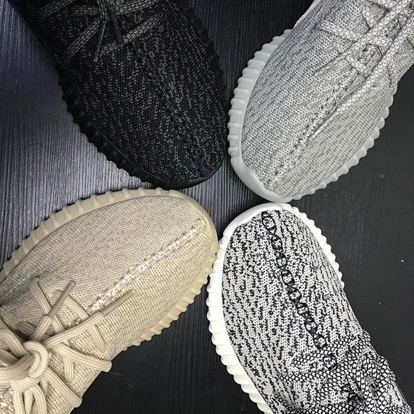 with box Original Quality Boost 350 Shoes Pirate Black Moonrock Oxford Tan White Kanye West 350 Boosts Casual Outdoor Light Running Shoes
with box Original Quality Boost 350 Shoes Pirate Black Moonrock Oxford Tan White Kanye West 350 Boosts Casual Outdoor Light Running Shoes
