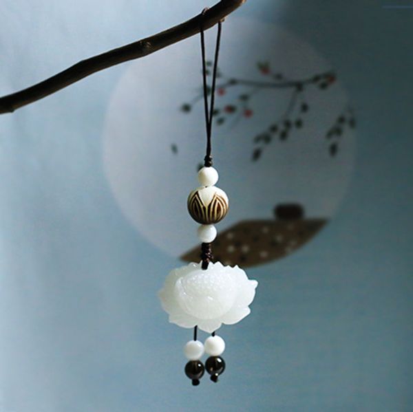 natural white lotus lotus bag mobile phone u dish hanging lanyard little fresh jade jewelry original bodhi lotus bag pendant, Silver
natural white lotus lotus bag mobile phone u dish hanging lanyard little fresh jade jewelry original bodhi lotus bag pendant, Silver